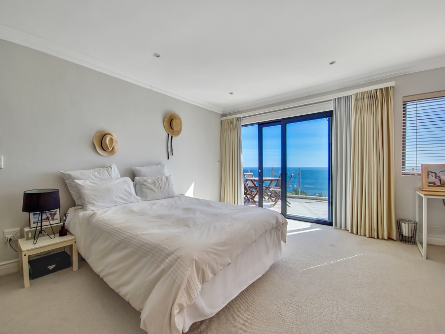 To Let 4 Bedroom Property for Rent in Camps Bay Western Cape